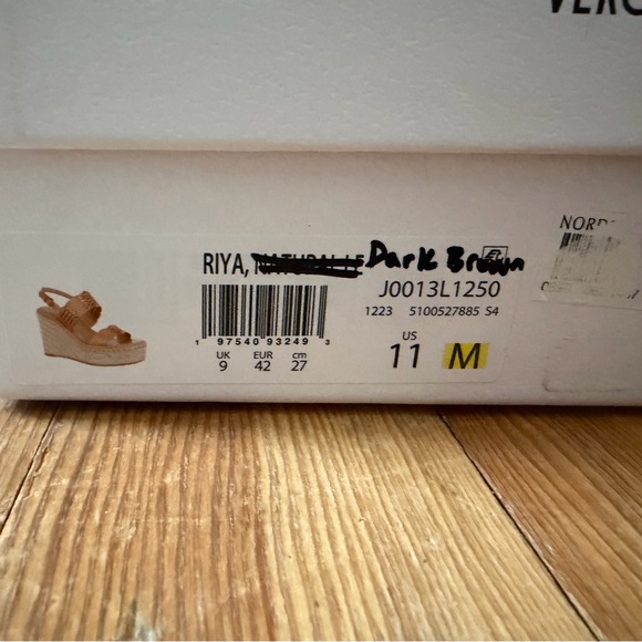 Veronica Beard Chocolate Platform Sandals - Picture 6 of 6